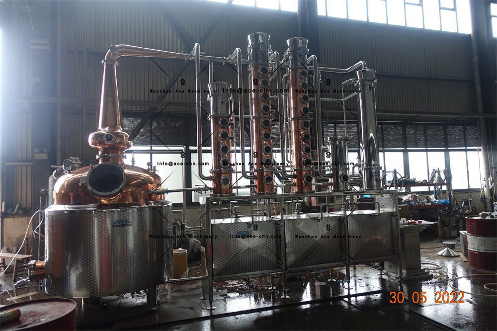 whisky distilling equipment